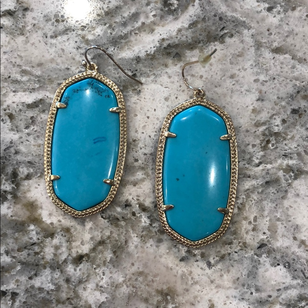 Danielle Gold Statement Earring - image 2